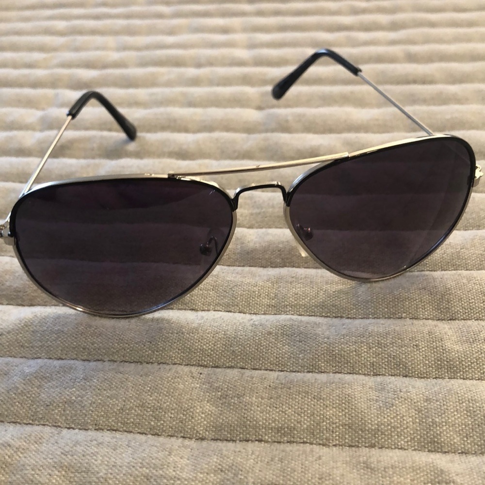 OMBRÉ AVIATOR SUNGLASSES